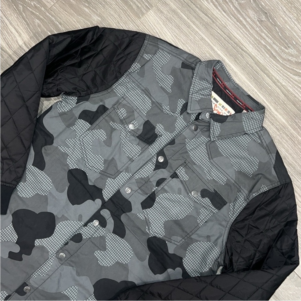 Men's Camouflage Jacket with Black Sleeves